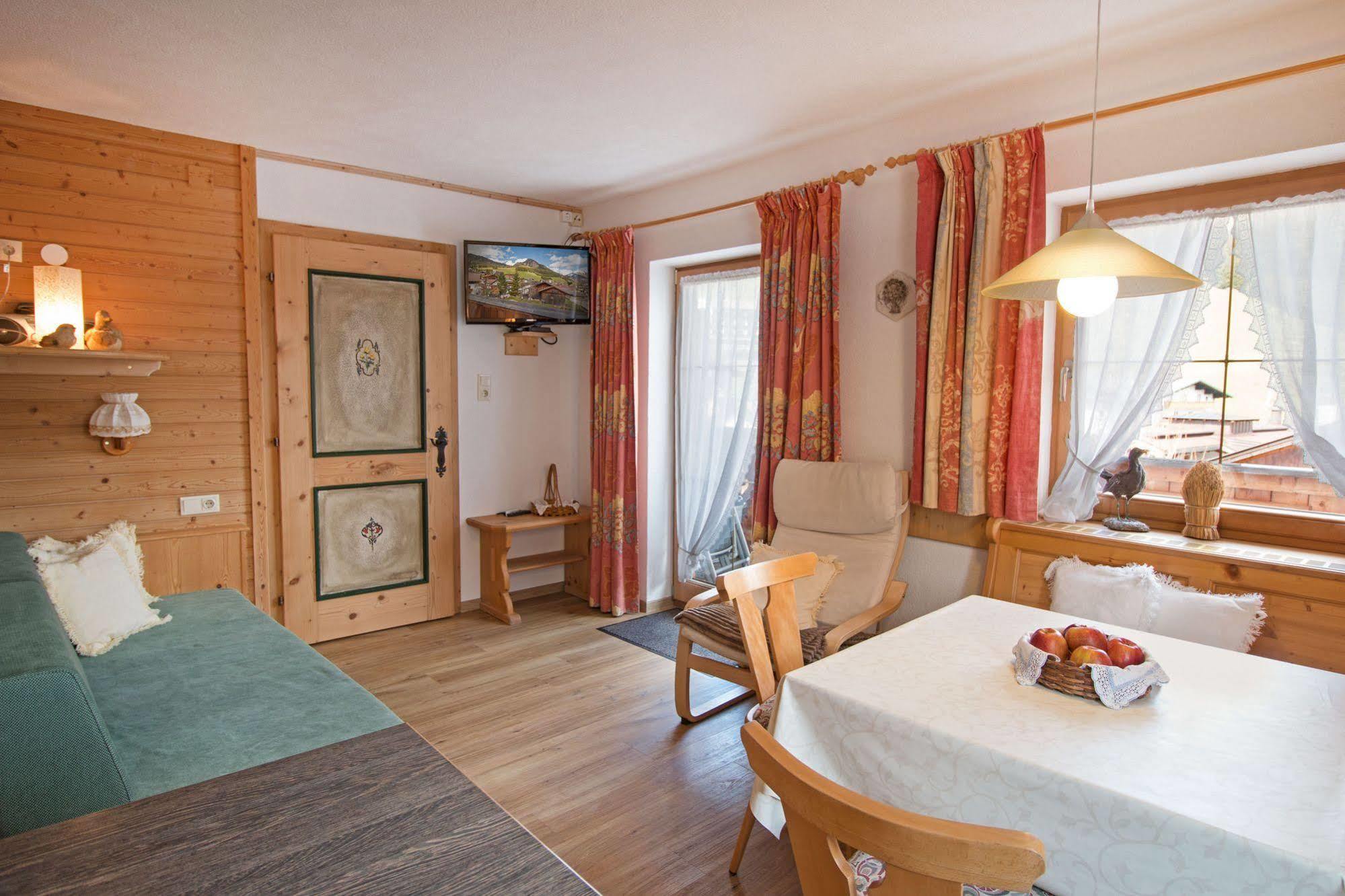 Apartament Haus Amann Berwang Zewnętrze zdjęcie